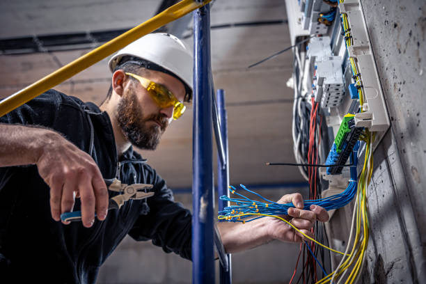 Best Affordable Emergency Electrician  in Bonnie Brae, IL